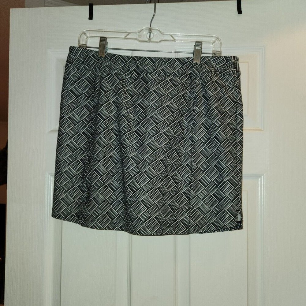 NEW Adidas Black & White Geometric Golf Tennis Skort Skirt with Pockets Medium